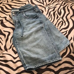 Old Navy Bermuda style denim shorts, size 6